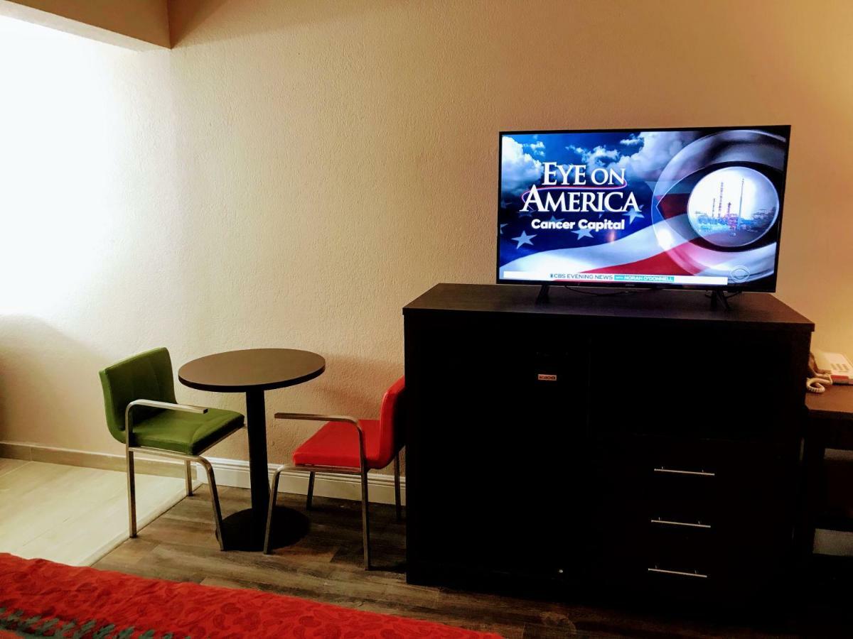 Tropical Inn & Suites, Downtown クリアウォーター エクステリア 写真